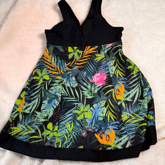 SUMMER MAC SIZE MEDIUM TROPICAL ONE PIECE SWIM DRESS WITH ATTACHED SHORTS - Picture 3 of 8
